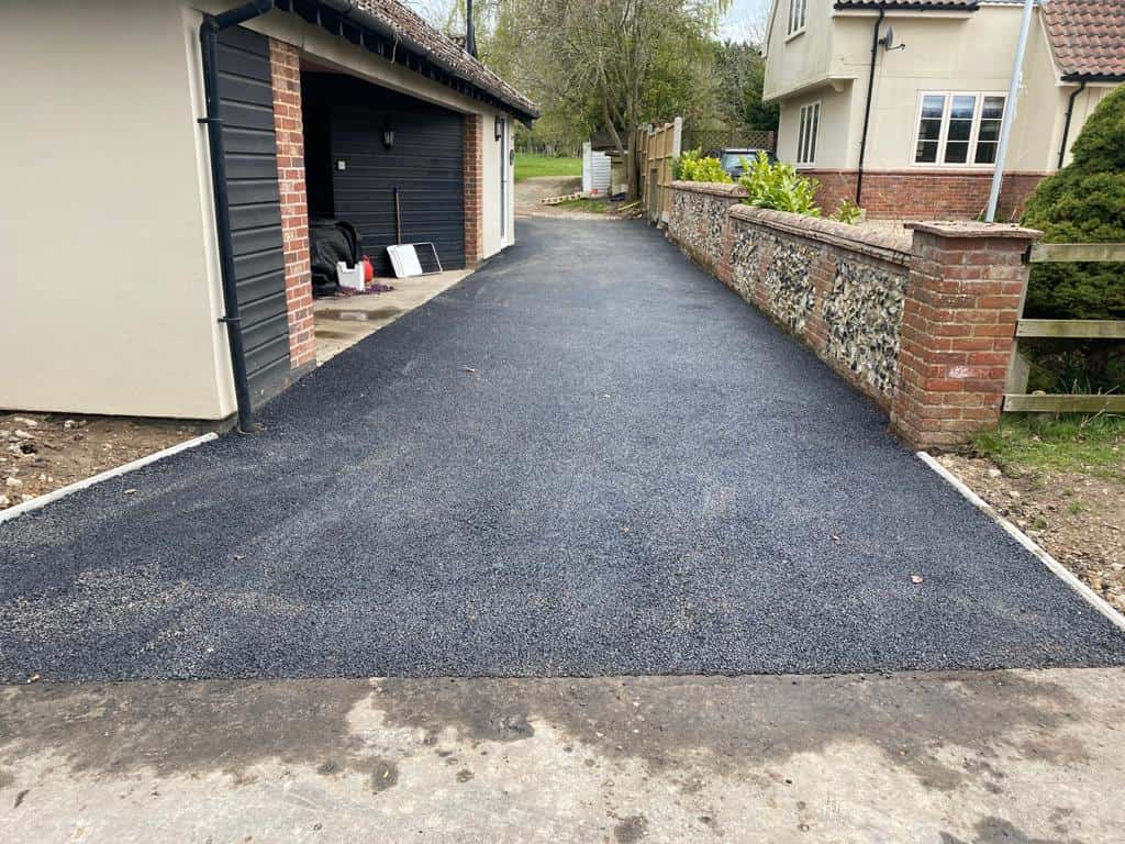 This is a newly installed tarmac driveway. All works carried out by Maidstone Driveways